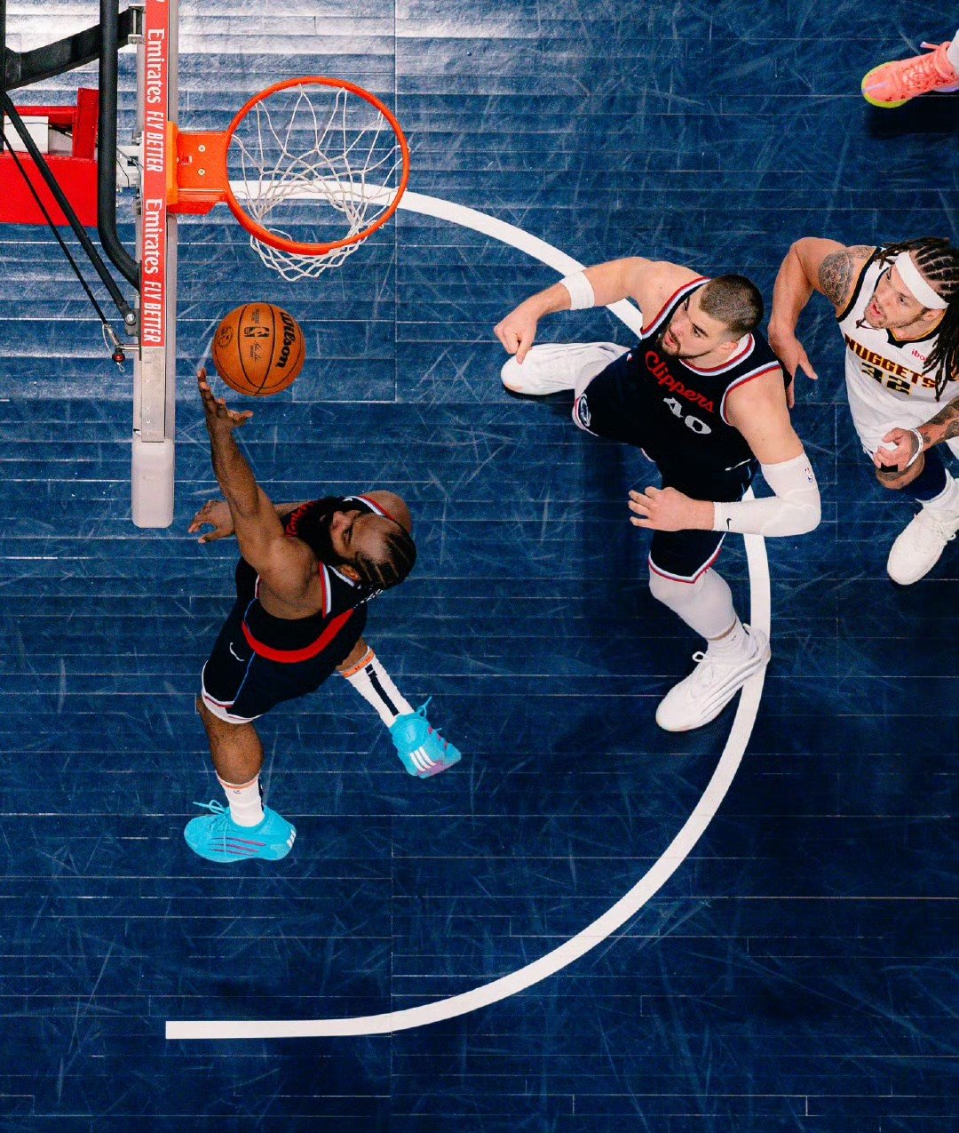 NBA常规赛倒计时，武汉三镇关键时刻门线救险，细节引发关注，球迷炸锅，年轻球员得到机会 