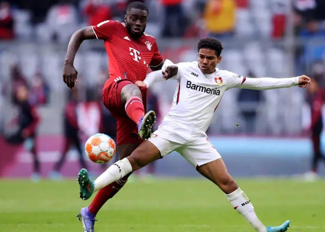 关于勒沃库森内部会议纪要流出：冲刺阶段战术微调，法国杯使命明确，赛季目标并未改变的信息