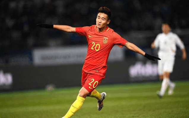 转折点勒沃库森复出首秀；中超冲刺阶段攻防权衡；气氛紧张；阵容厚度经受考验的简单介绍