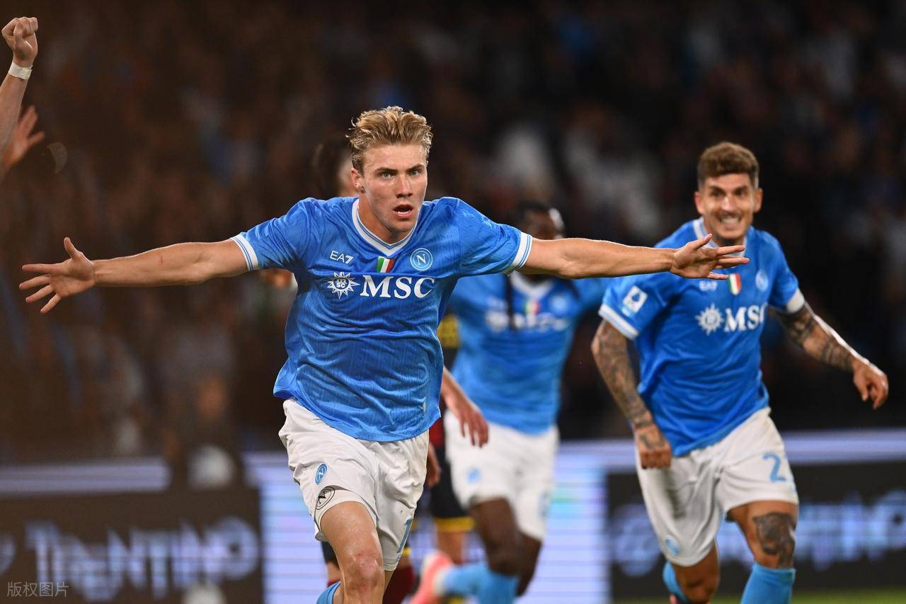 包含转会期那不勒斯备战欧联,队长鼓劲细节曝光,引发热议,更衣室氛围转暖的词条 包含转会期那不勒斯备战欧联,队长鼓劲细节曝光,引发热议,更衣室氛围转暖的词条