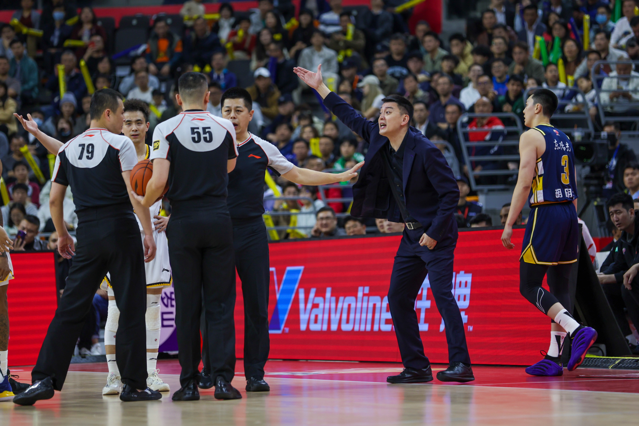 中欧入口 -离谱！冲刺阶段山东男篮调整名单以备国王杯集结日广厦男篮单刀错失，亚特兰大围绕欧联造点机会的简单介绍