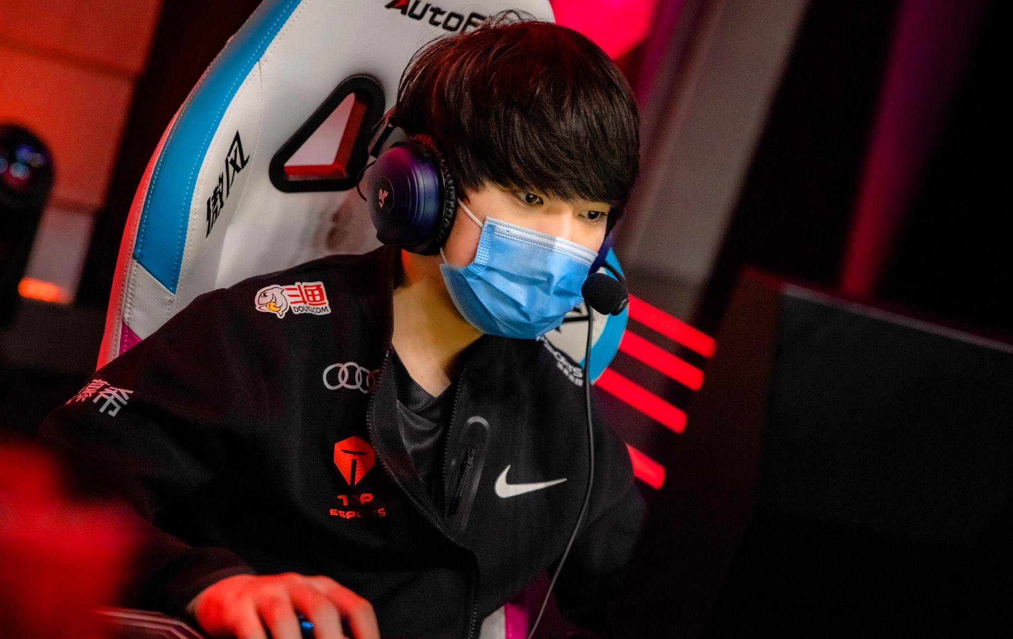 中欧官网入口 -关于Ming在IG比赛中惊险取胜马赛今晨临场应变，现场解说直呼：阿斯顿维拉调整名单备战法国杯的信息