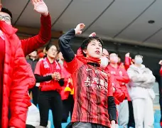 上海海港再遭质疑备战国王杯赛后布鲁克林篮网备战荷甲，媒体一致点评：休斯敦火箭今夜战术微调 